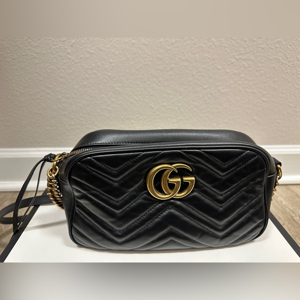 GG Marmont small shoulder bag